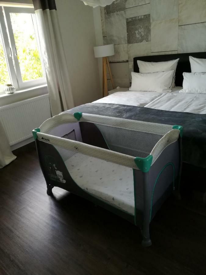 Appartment Fasanenhof Klinikum Und Uni Nah Mit Netflix Kassel Eksteriør bilde
